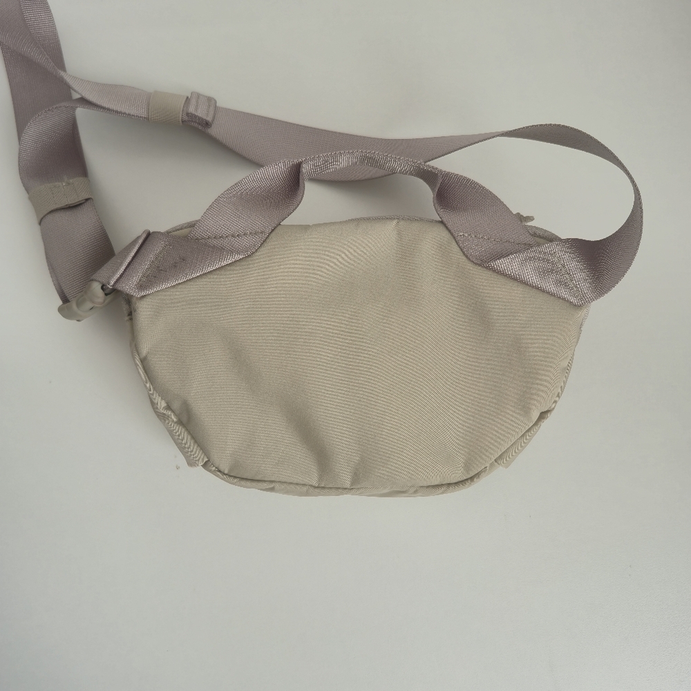 lululemon Everywhere Belt Bag Trench Beige Neutral - Picture 7 of 13